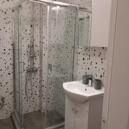 Lägenhet Anibo & Center 3864